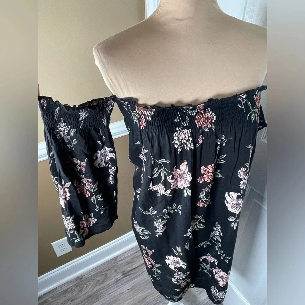 Angie Cold Shoulder Above Knee Floral Mini Dresses‎ New Medium - Picture 5 of 6